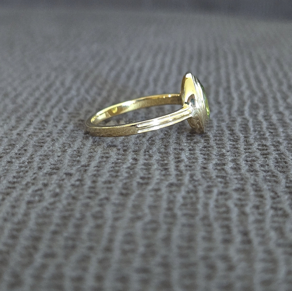 Shivam Oval Cut Peridot💚 Ring💍 - NWT - Picture 10 of 16